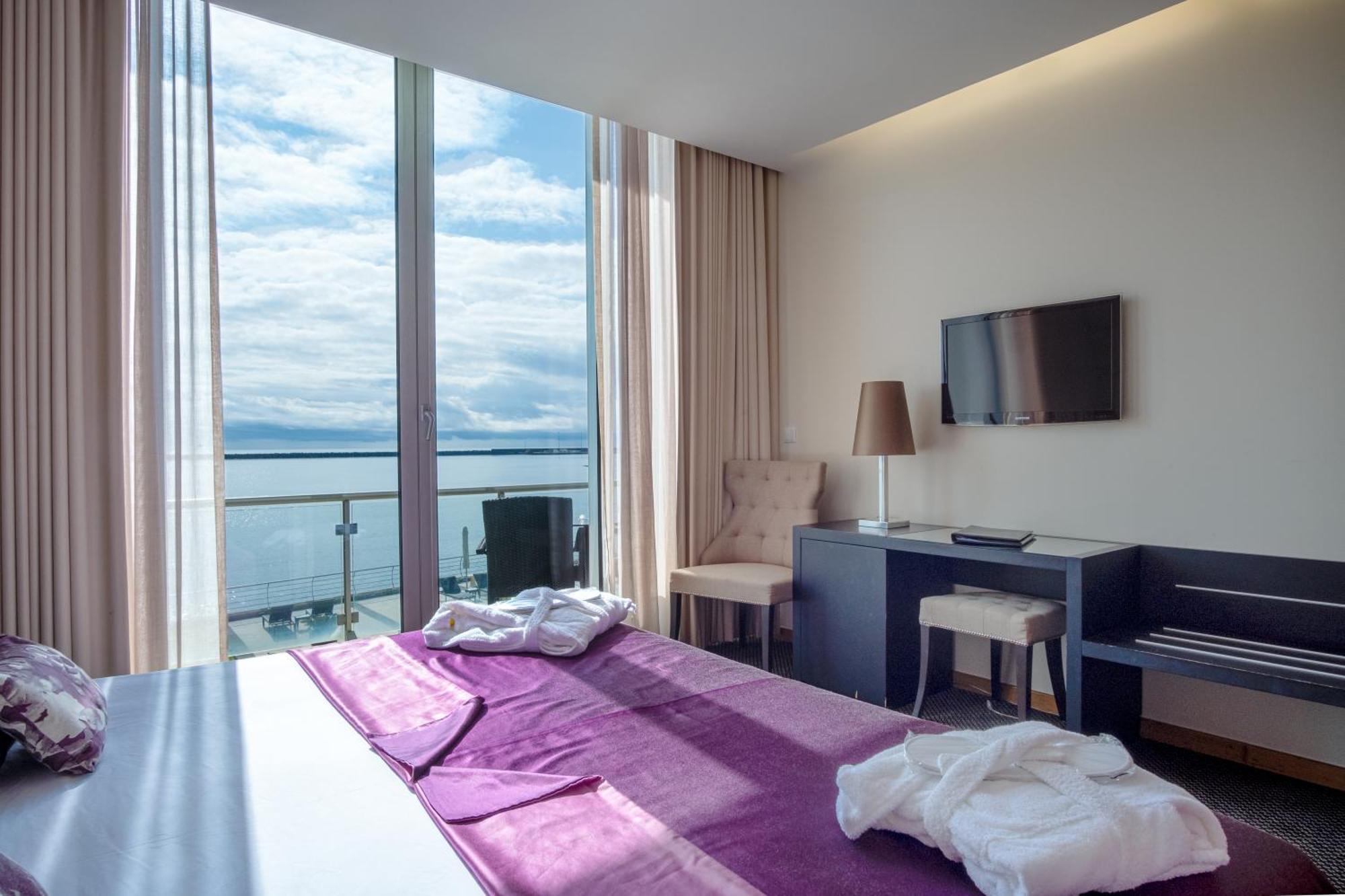 Atlantida Mar Hotel Прайя-да-Витория Экстерьер фото